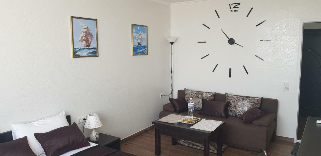 7 DAYS Apartments Апартаменты в Затоке Затока Экстерьер фото